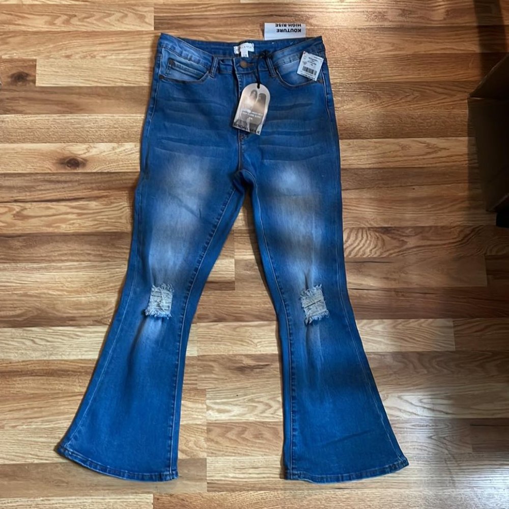 Junior Size 7/8 Kouture High Rise Crop Flare Jeans Kendall & Kylie NWT - Picture 1 of 3
